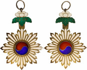 KOREA. Order of the Taeguk Set, ND (Instituted April 17,1900). CHOICE EXTREMELY FINE.

First established on April 17, 1900 under number 10 of the Or...