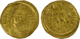 BYZANTINE EMPIRE: Justin II, 565-578, AV solidus (4.48g), Constantinople, S-345, 5th officina, cuirassed bust facing, wearing helmet with pendilia, ho...