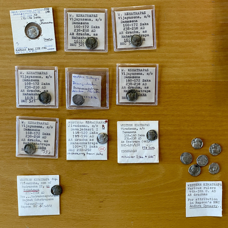 WESTERN KSHATRAPAS: LOT of 16 silver drachms, including Jivadaman (1 pc), Damaja...