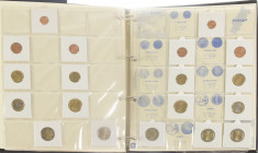 Euro's - 2 albums Euro coins (2-1-0,50-0,20-0,10-0,05-0,02-0,01) collected by country and date 2009-10