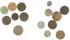 Dutch Provincial in boxes - Small box Dutch provincial coinage among which Bezemstuiver, Dubbele Stuiver 1678 Enkhuizen, VOC-Duiten, etc. - Total 14 p...