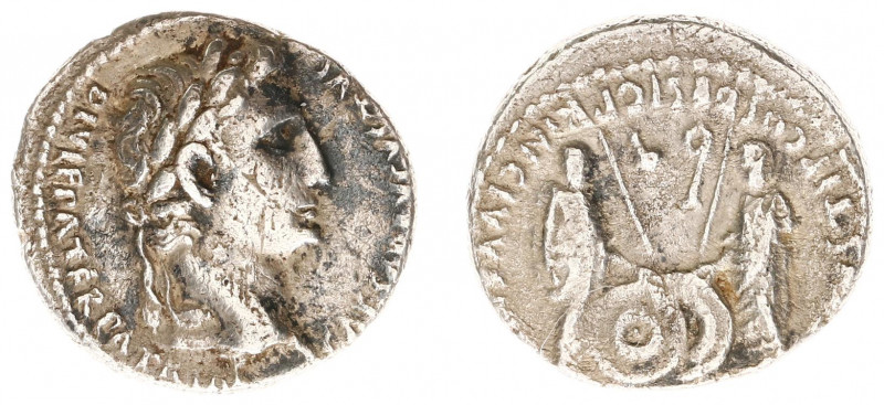 Augustus (27 BC - 14 AD) - AR Denarius (Lugdunum 2 BC-AD 4, 3.70 g) - CAESAR AVG...