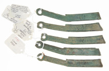 China - Ming knives, (400-220 BC), obv.: Ming / different reverses with single and muliple characters. Attractive lot of 5 knifes with references to ‘...