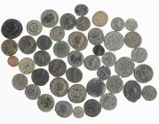 Ancient coins in lots - Roman coinage - A collection of Roman bronze coinage, mainly Folles but also some Antoniniani, several emperors, mints and rev...
