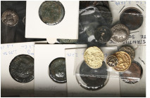 Ancient coins in lots - Roman coinage - A lot with Roman bronzes: 5 larger Folles, 5 Antoniniani, 12 small Folles, 2 small Greek bronzes etc. - in tot...