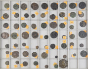 Ancient coins in lots - Roman coinage - A Lindner tray with a collection of 60 late Roman Folles: Valerianus, Theodosius, Gratianus, Constantius II, M...