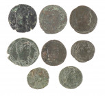 Ancient coins in lots - Roman coinage - A small lot with Roman Folles: Magnentius (3, larger modules), Decentius (1, smaller) and Vetranio (4) - in to...