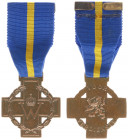 Netherlands - Kruis van Verdienste (MMW61), instituted in 1941 - Obv: Crowned W / Rev: Rampant Dutch lion - bronze 35x35 mm - XF