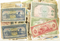 World - Box banknotes world including Brazil, Trinidad & Tobago, Curacao, Morocco, France, Germany, Luxembourg, Pakistan, Venezuela, Lebanon, Russia, ...