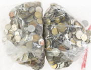 Kilos - Box with appr. 6 kilo various world coins
