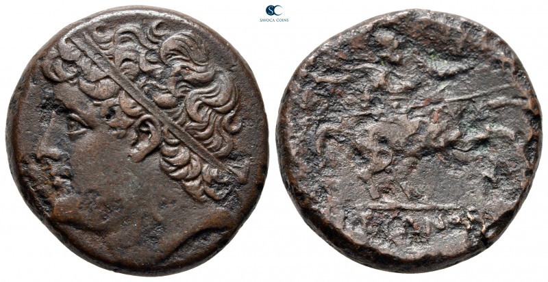 Sicily. Syracuse. Hieron II 275-215 BC. 
Bronze Æ

27 mm, 16,40 g



near...