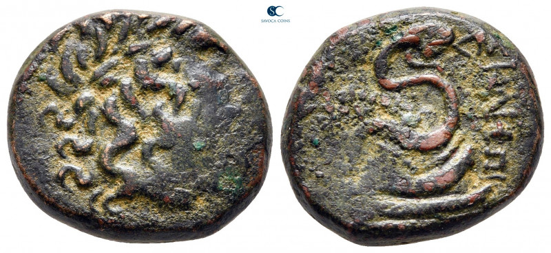Mysia. Pergamon circa 133-27 BC. 
Bronze Æ

20 mm, 8,27 g



nearly very ...