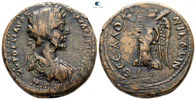 Macedon. Thessalonica. Commodus AD 180-192. 
Bronze Æ

28 mm, 14,65 g



...