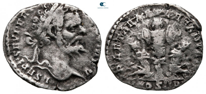 Septimius Severus AD 193-211. Rome
Denarius AR

18 mm, 2,65 g



nearly v...