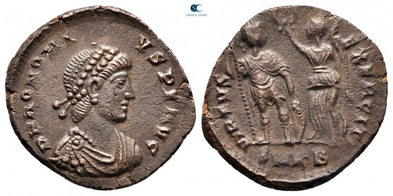 Honorius AD 393-423. Cyzicus
Follis Æ

20 mm, 2,67 g



nearly very fine