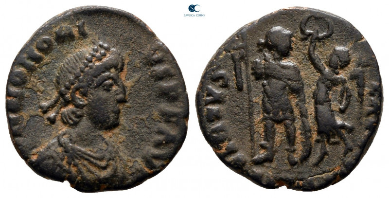 Honorius AD 393-423. Uncertain mint
Follis Æ

17 mm, 2,70 g



nearly ver...