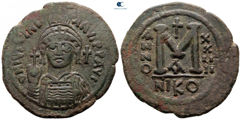 Justinian I AD 527-565. Nikomedia
Follis or 40 Nummi Æ

37 mm, 16,61 g


...
