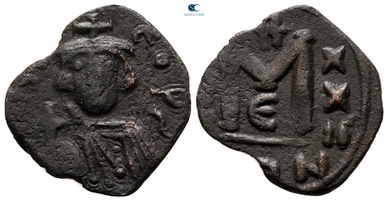 Constans II AD 641-668. Constantinople
Follis or 40 Nummi Æ

20 mm, 2,99 g
...