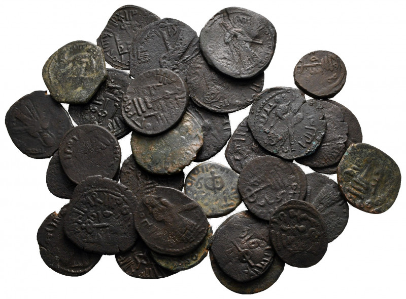 Lot of ca. 30 islamic bronze coins / SOLD AS SEEN, NO RETURN! 

very fine