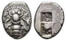 Ionia. Ephesos circa 500-420 BC. Drachm AR 13.8mm., 3,2g. Bee, dotted border / Quadripartite incuse square.