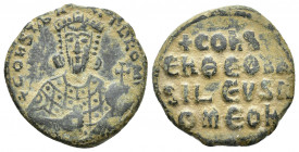 Constantine VII and Romanus AE Follis Constantinople 913-959 AD. 6.8g 25.1mm CONST bASIL ROM, crowned bust of Constantine facing, with short beard and...