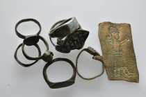 Lot of ancient rings and object.SOLD AS SEEN NO RETURNS.