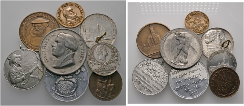 Lots altdeutscher Münzen und Medaillen 
 8 Stücke: Silbermedaille 1830 auf das ...