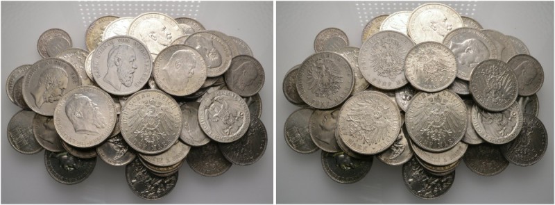 Deutsche Münzen und Medaillen ab 1871 
 Lots 
 48 Stücke: Silberne Kurs- und G...