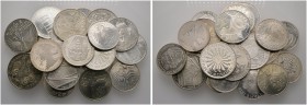 Deutsche Münzen und Medaillen ab 1871 
 Lots 
 31 Stücke: BRD . Gedenkmünzen zu 5 DM (11 Stücke, dabei 2x Fichte) sowie zu 10 DM (20 Stücke, dabei 9...
