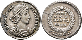 Constantius II, 337-361. Siliqua (Silver, 21 mm, 3.08 g, 6 h), Sirmium, 355-361. D N CONSTAN-TIVS P F AVG Pearl-diademed, draped and cuirassed bust of...