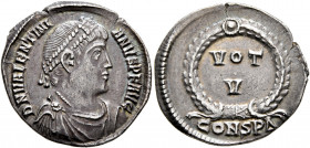 Valentinian I, 364-375. Heavy Siliqua (Silver, 20 mm, 2.38 g, 11 h), Constantinopolis, 364-367. D N VALENTINI-ANVS P F AVG Pearl-diademed, draped and ...