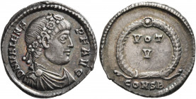 Valens, 364-378. Heavy Siliqua (Silver, 20 mm, 3.17 g, 12 h), Constantinopolis, 364-367. D N VALENS P F AVG Rosette-diademed, draped and cuirassed bus...