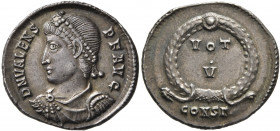 Valens, 364-378. Heavy Siliqua (Silver, 20 mm, 3.20 g, 6 h), Constantinopolis, 364-367. D N VALENS P F AVG Pearl-diademed, draped and cuirassed bust o...