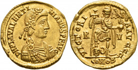 Valentinian III, 425-455. Solidus (Gold, 21 mm, 4.39 g, 6 h), Ravenna, circa 426-430. D N PLA VALENTI-NIANVS P F AVG Pearl-and-rosette-diademed, drape...