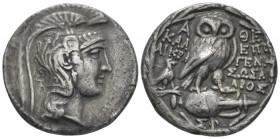Attica, Athens New style, Tetradrachm circa 125-124, AR 29.00 mm., 16.41 g.
Helmeted head of Athena Parthenos r. Rev. Owl standing r., head facing, o...