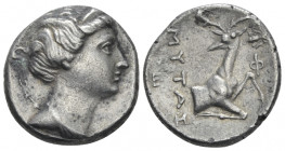 Ionia, Ephesus Didrachm circa 258-202, AR 19.00 mm., 6.15 g.
Bust of Artemis r. Rev. Forepart of stag r., head l. BMC 105. Head, Ephesos, p. 52.

L...