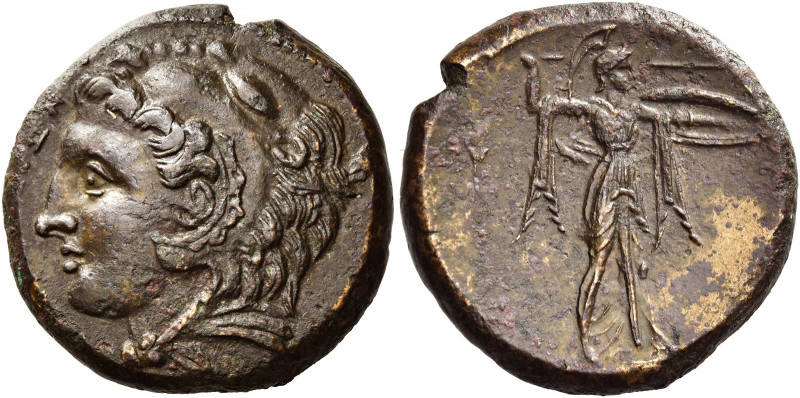 Syracuse 
Bronze circa 278-276, Æ 9.92 g. [ΣYPAKOΣI]ΩN Head of Heracles l., wea...