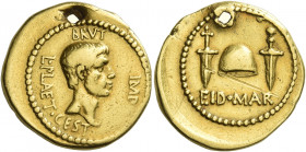 M. Junius Brutus with L. Plaetorius Caestianus. Aureus, mint moving with Brutus in Northern Greece 43-42, AV 7.84 g. BRVT IMP – L·PLAET·CEST Bare head...