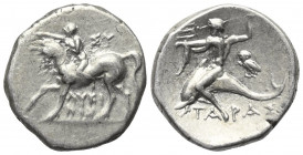 Kalabrien. Tarent.

 Didrachme oder Nomos (Silber). Ca. 272 - 240 v. Chr.
Vs: Nackter Jüngling zu Pferde mit erhobenem Arm nach links reitend; über...