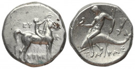 Kalabrien. Tarent.

 Didrachme oder Nomos (Silber). Ca. 272 - 240 v. Chr.
Vs: Nackter Jüngling zu Pferde nach rechts reitend; Magistratsname.
Rs: ...