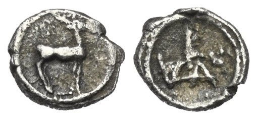 Bruttium. Kaulonia.

 Diobol (Silber). Ca. 475 - 425 v. Chr.
Vs: Hirsch nach ...