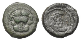 Bruttium. Rhegion.

 Bronze. Ca. 425 - 410 v. Chr.
Vs: Löwenkopf en face.
Rs: PH. Ölzweig.

10 mm. 0,81 g. 

HN Italy 2522; HGC 1, 1704.
 Seh...