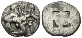 Inseln vor Thrakien. Thasos.

 Stater (Silber). Ca. 480 - 463 v. Chr.
Vs: Nackter, ithyphallischer Satyr nach rechts kniend, eine sich wehrende Nym...
