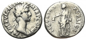 Nerva (96 - 98 n. Chr.).

 Denar (Silber). 97 n. Chr. Rom.
Vs: IMP NERVA CAES AVG P M TR P COS III P P. Kopf mit Lorbeerkranz rechts.
Rs: LIBERTAS...