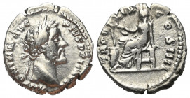 Antoninus Pius (138 - 161 n. Chr.).

 Denar (Silber). 155 - 156 n. Chr. Rom.
Vs: ANTONINVS AVG PIVS P P IMP II. Kopf mit Lorbeerkranz rechts.
Rs: ...