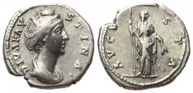 Faustina I. (gest. 141 n. Chr.). Diva Faustina I.

 Denar (Silber). Nach 141 n. Chr. Rom.
Vs: DIVA FAVSTINA. Drapierte Büste rechts.
Rs: AVGVSTA. ...