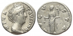 Faustina I. (gest. 141 n. Chr.). Diva Faustina I.

 Denar (Silber). Nach 141 n. Chr. Rom.
Vs: DIVA FAVSTINA. Drapierte Büste rechts.
Rs: AVGVSTA. ...