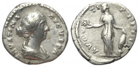 Faustina II. (gest. 176 n. Chr.).

 Denar (Silber). 157 - 161 n. Chr. Rom.
Vs: FAVSTINA AVGVSTA. Drapierte Büste rechts.
Rs: AVGVSTI PII FIL. Venu...
