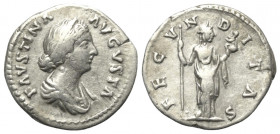 Faustina II. (gest. 176 n. Chr.).

 Denar (Silber). 162 n. Chr. Rom.
Vs: FAVSTINA AVGVSTA. Drapierte Büste rechts.
Rs: FECVNDITAS. Fecunditas mit ...