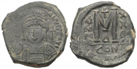 Iustinianus I. (527 - 565 n. Chr.).

 Follis (40 Nummi). 540 / 541 n. Chr. (Jahr 25). Constantinopolis.
Vs: D N IVSTINI-ANVS P P AVC. Büste mit Hel...
